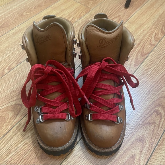 Danner Women's Mountain Light Cascade Hiking Boot Size 7 - Picture 3 of 10